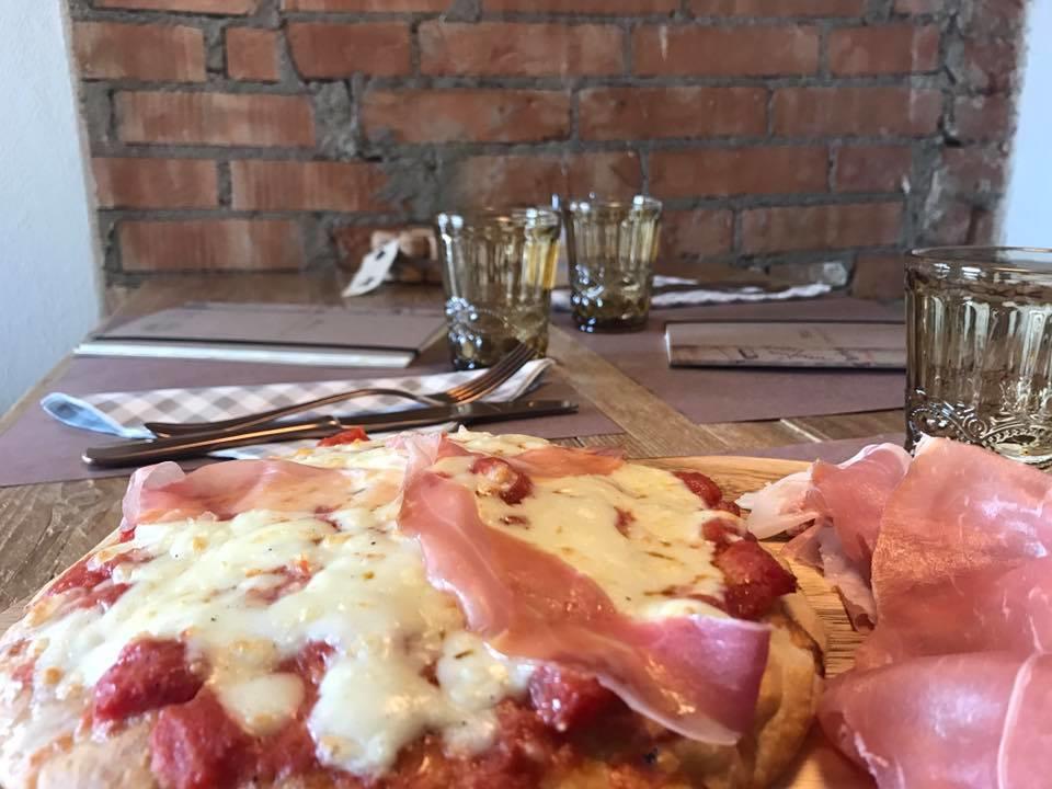 Rossodivino Hotel Cavriago Kültér fotó